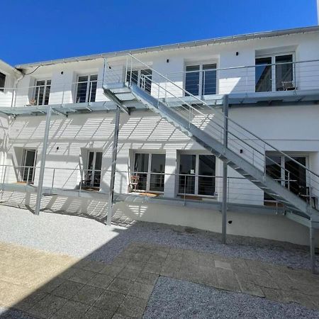 Residence Duguay - Centre Ville - Porte B - Appartements Tout Confort - Neuf - Nouveau Лориан Екстериор снимка