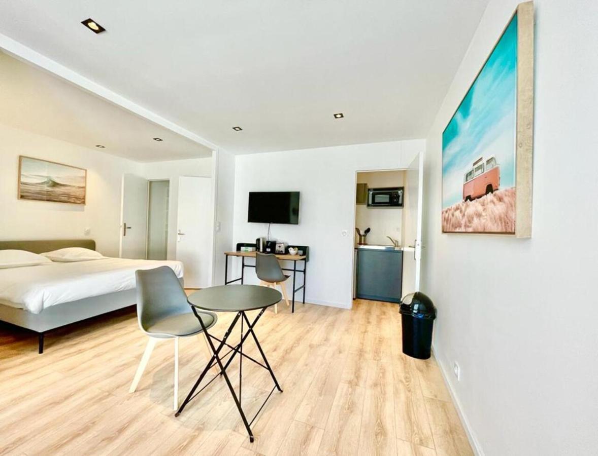 Residence Duguay - Centre Ville - Porte B - Appartements Tout Confort - Neuf - Nouveau Лориан Екстериор снимка